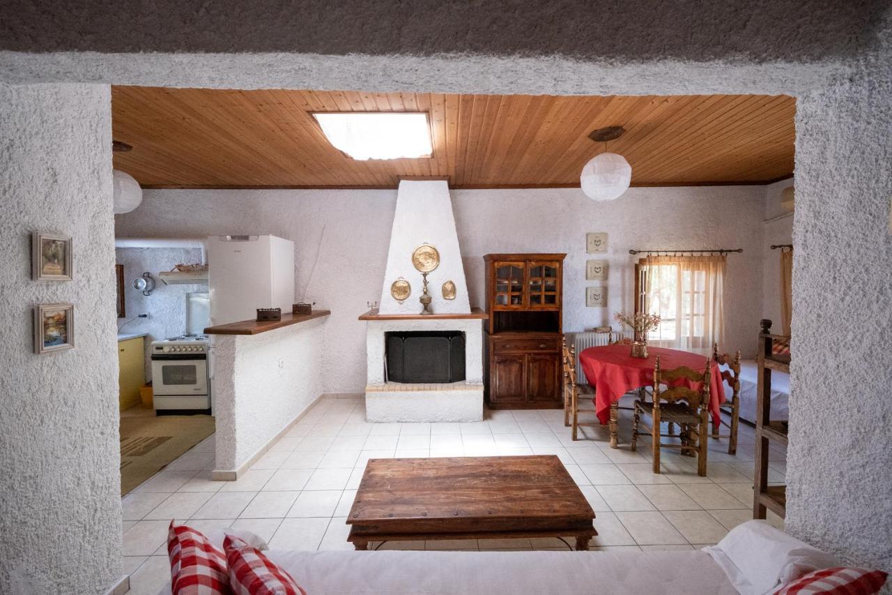 Nagia's House, Εξοχική κατοικία κοντά στη θάλασσα! Κορακοχώρι Εξωτερικό φωτογραφία